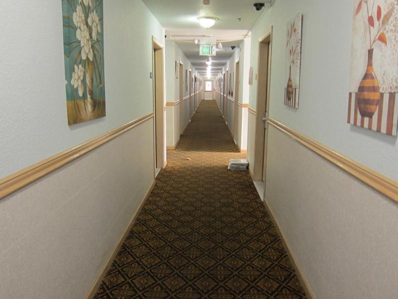 Americas Best Value Inn Линвуд Экстерьер фото