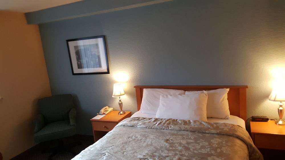 Americas Best Value Inn Линвуд Экстерьер фото